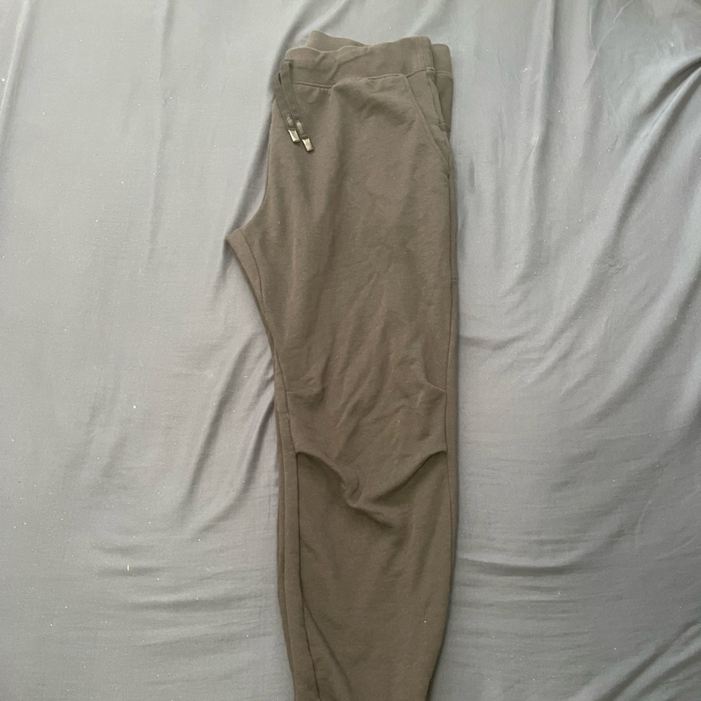 Black Gymshark Joggers